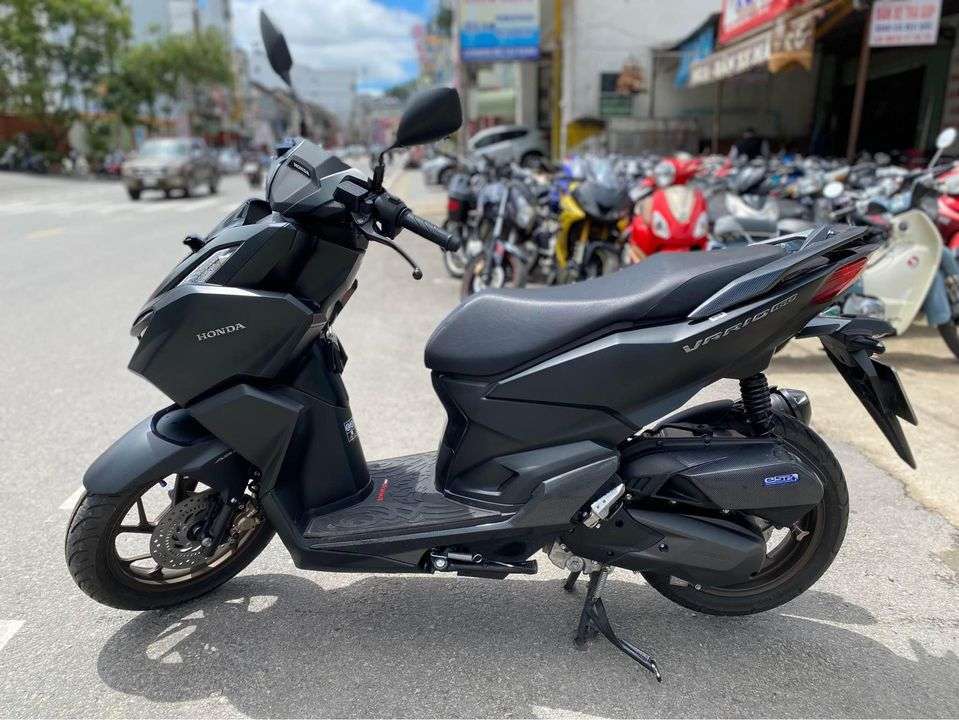 gia-honda-vario-160-indonesia-nhap-khau