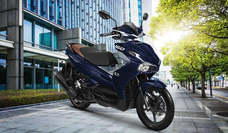 review-chi-tiet-xe-honda-air-blade-160-tieu-chuan