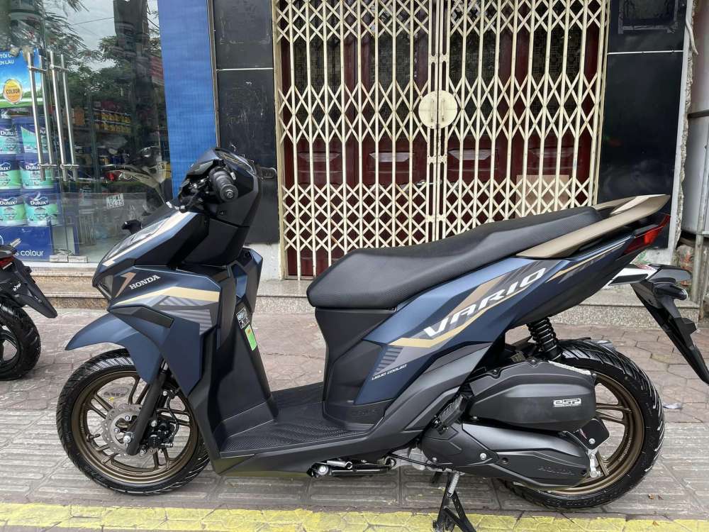 Vario 125 xanh đen 2024