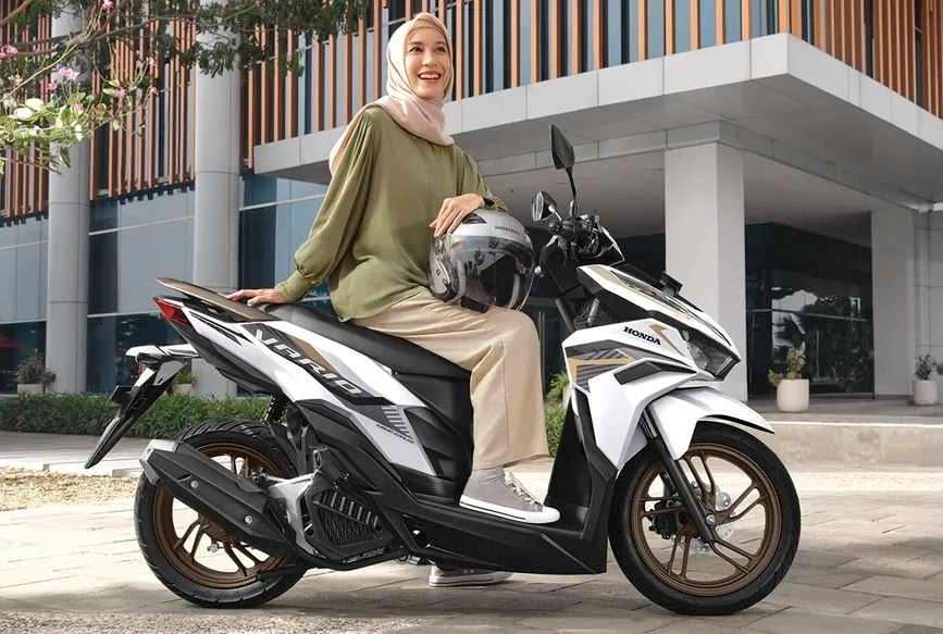 vario 125 phù hợp hơn với người dùng nữ khi so sánh