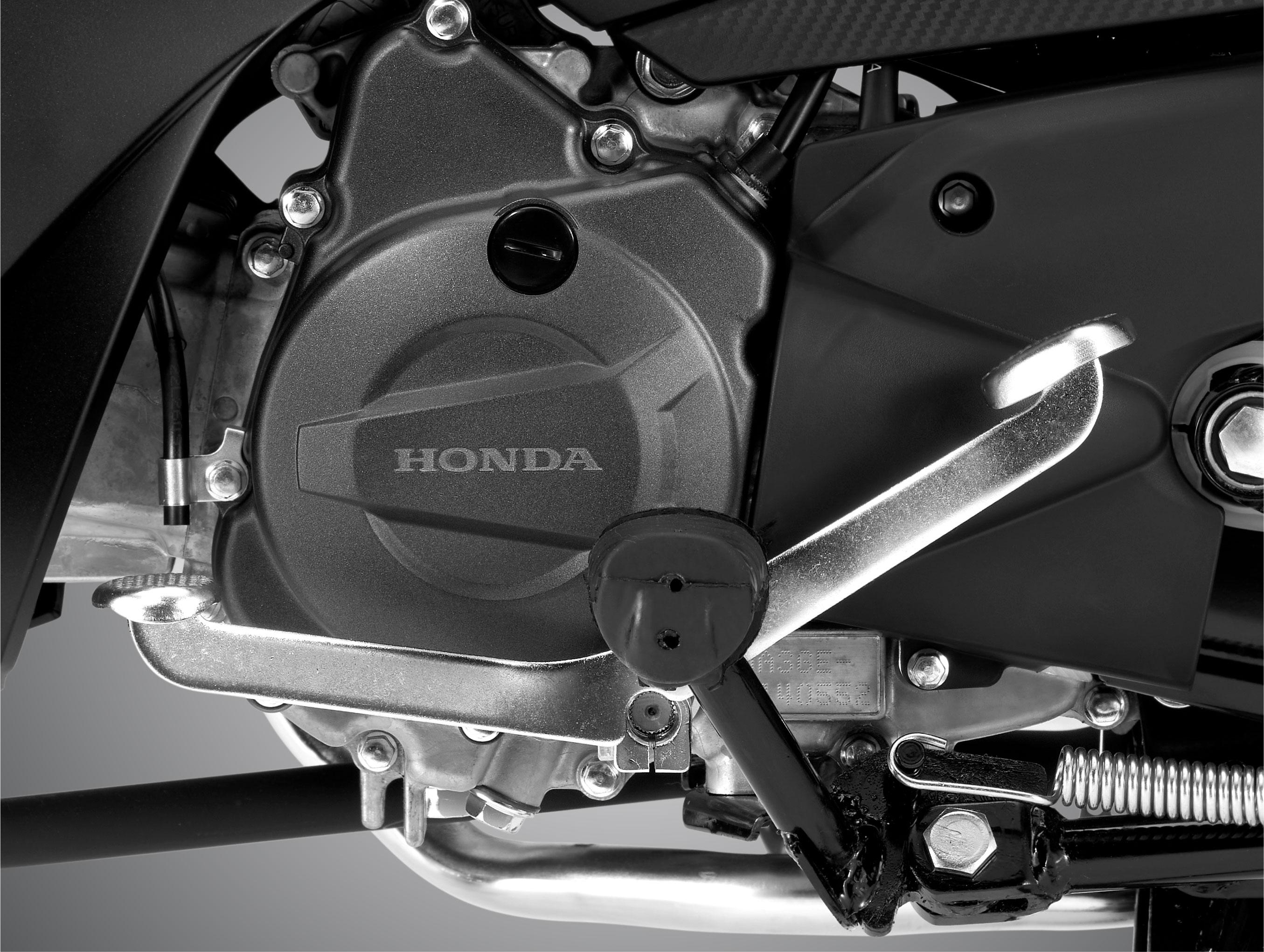 dong-co-xe-honda-blade