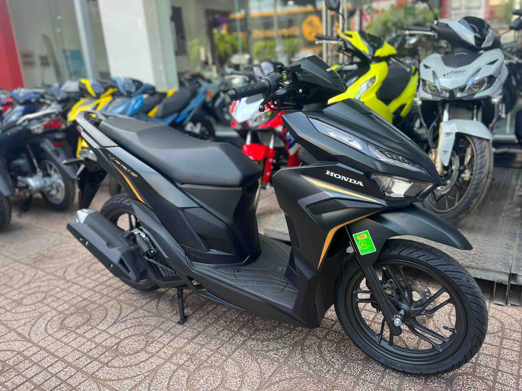 cach-thao-loc-nhot-vario-125-viet-nam