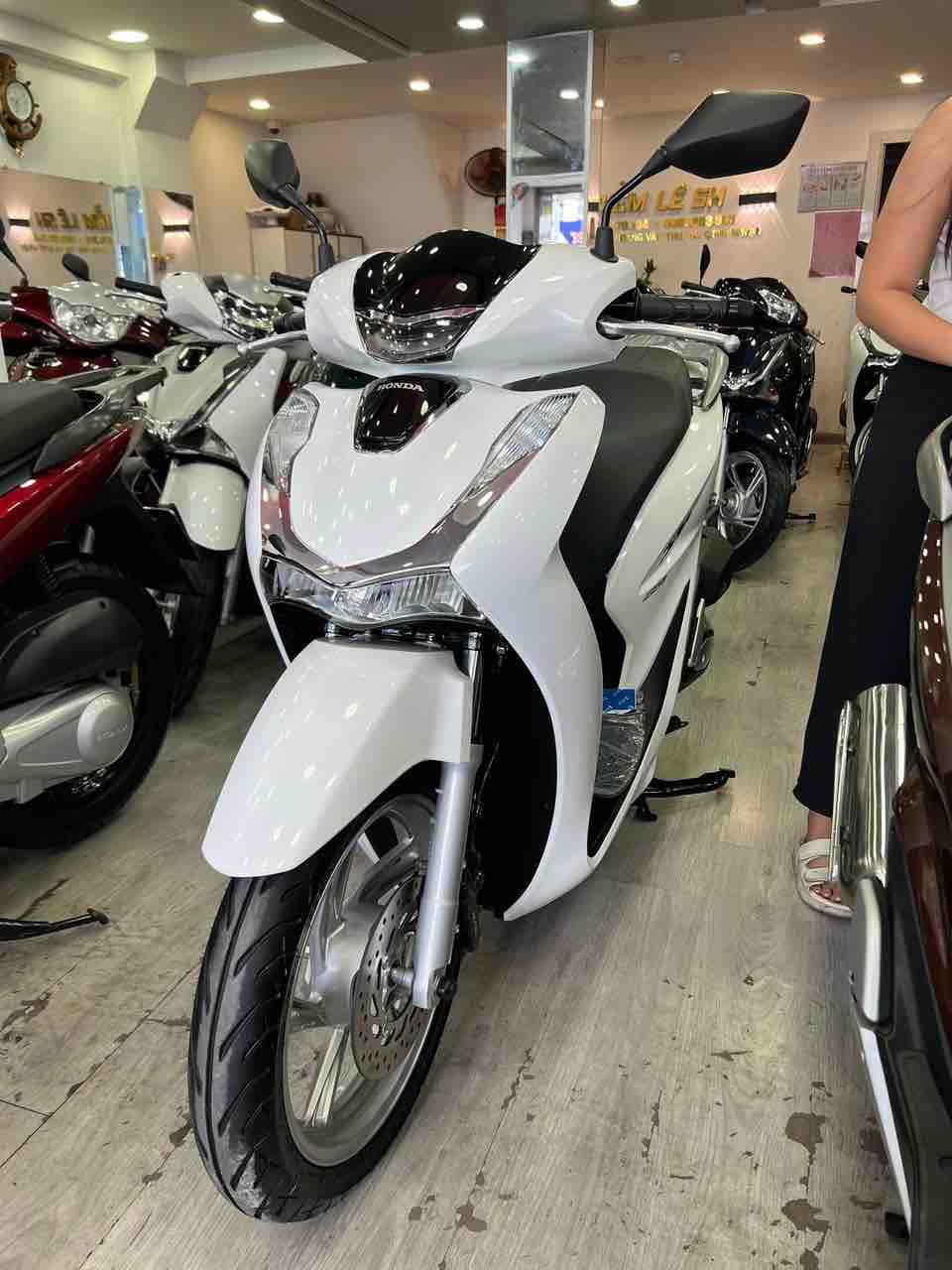 sh160i-2025-tra-gop-uu-dai