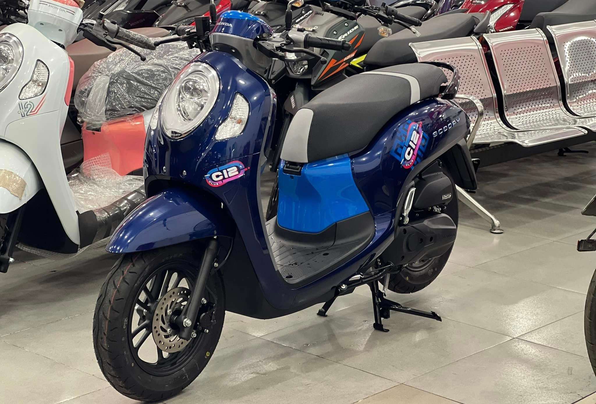 Honda Scoopy 2025 Thái Lan với thiết kế thời trang, phù hợp cả nam và nữ