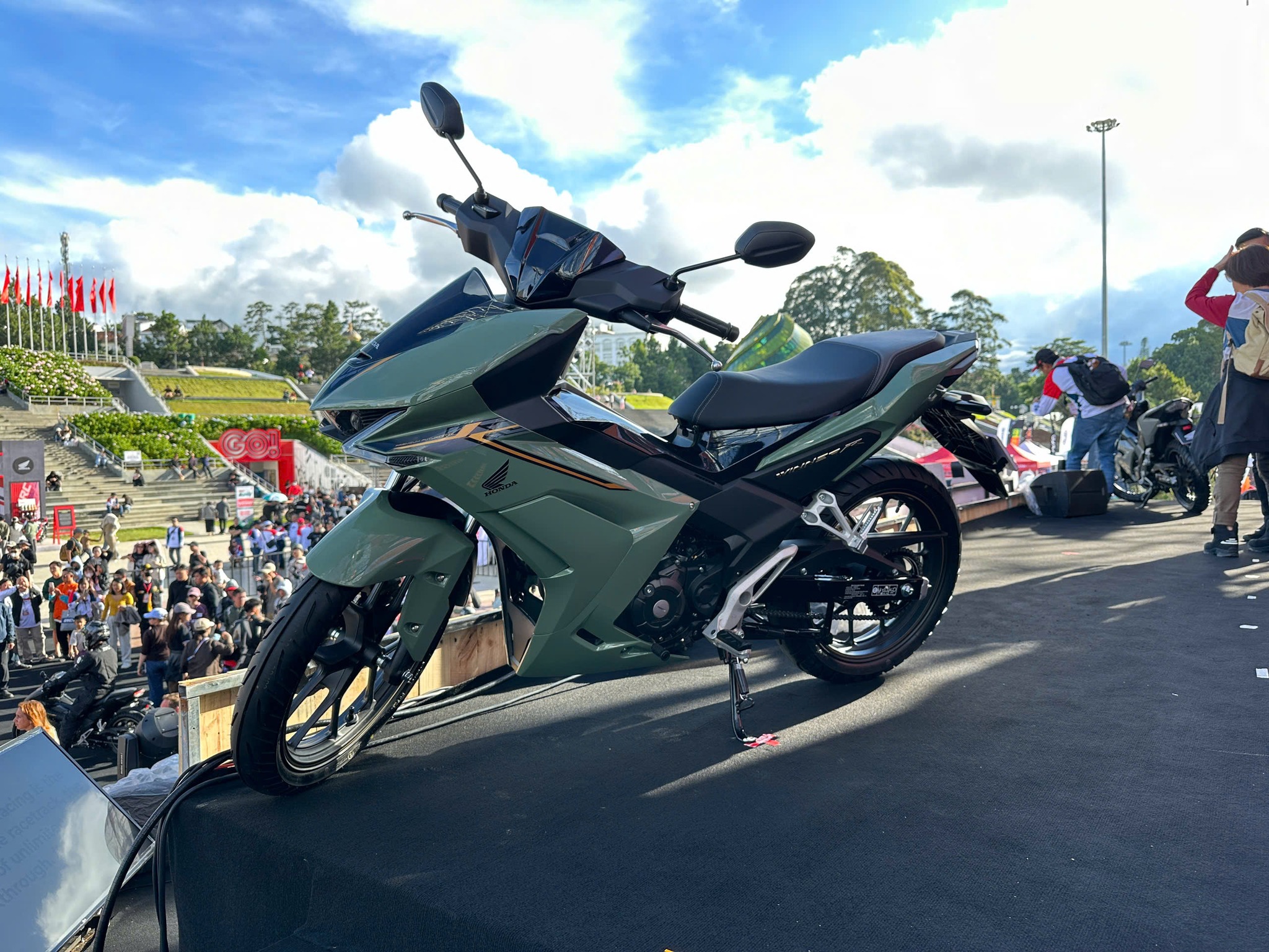 Honda Winner R
