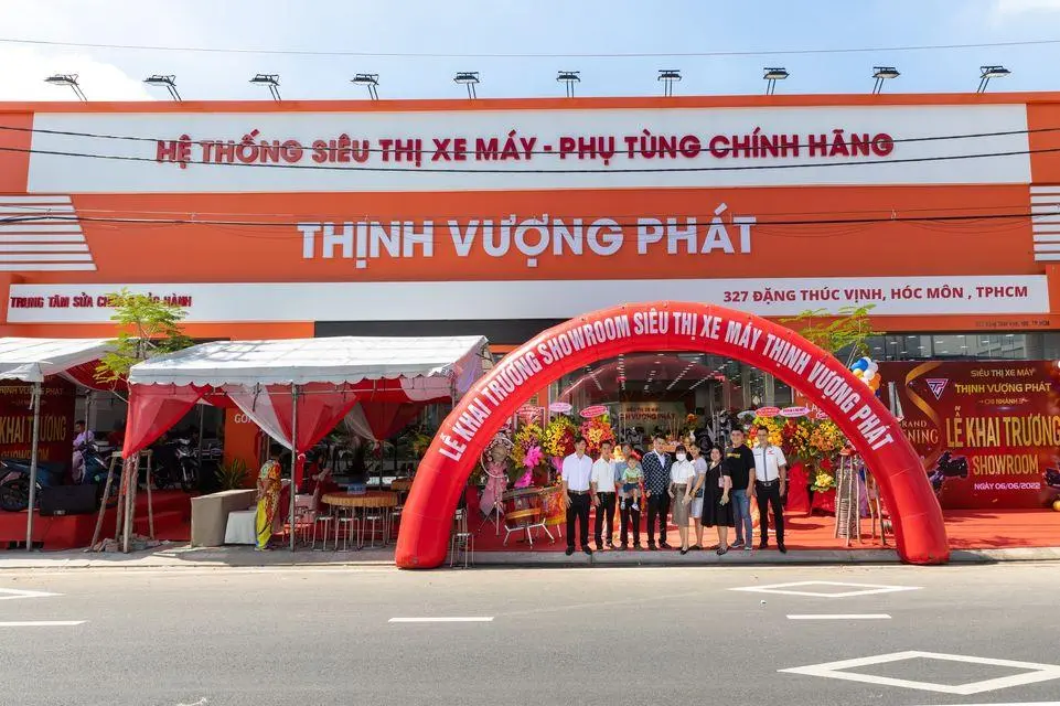 Thinh-Vuong-Phat-cua-hang-vario-125-hoc-mon