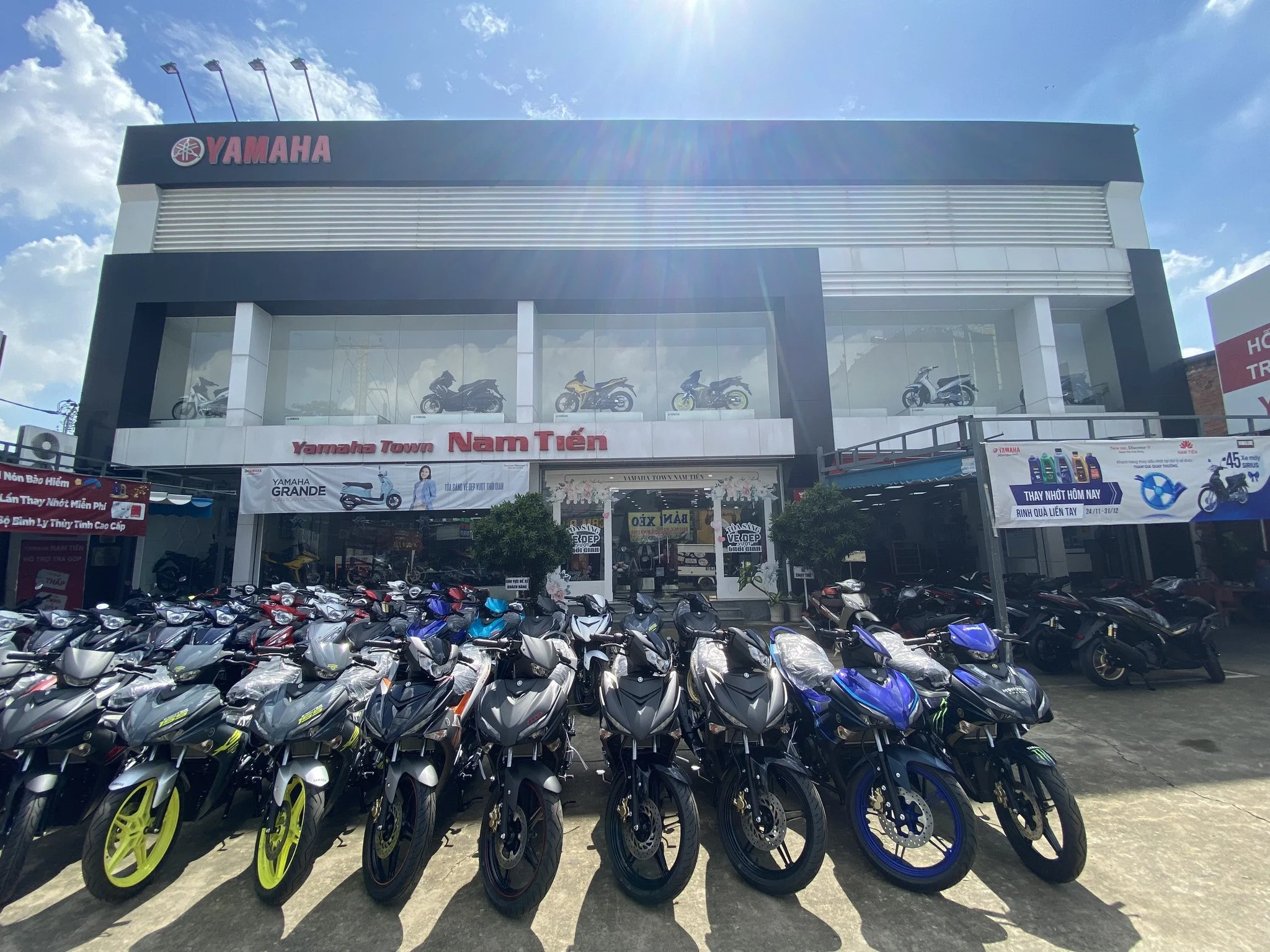 xe-tay-ga-xe-so-yamaha-tai-nam-tien