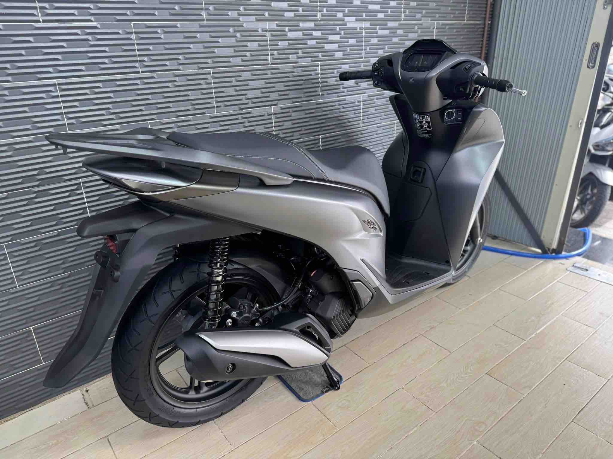 sh-125-2026-mau-den-nham