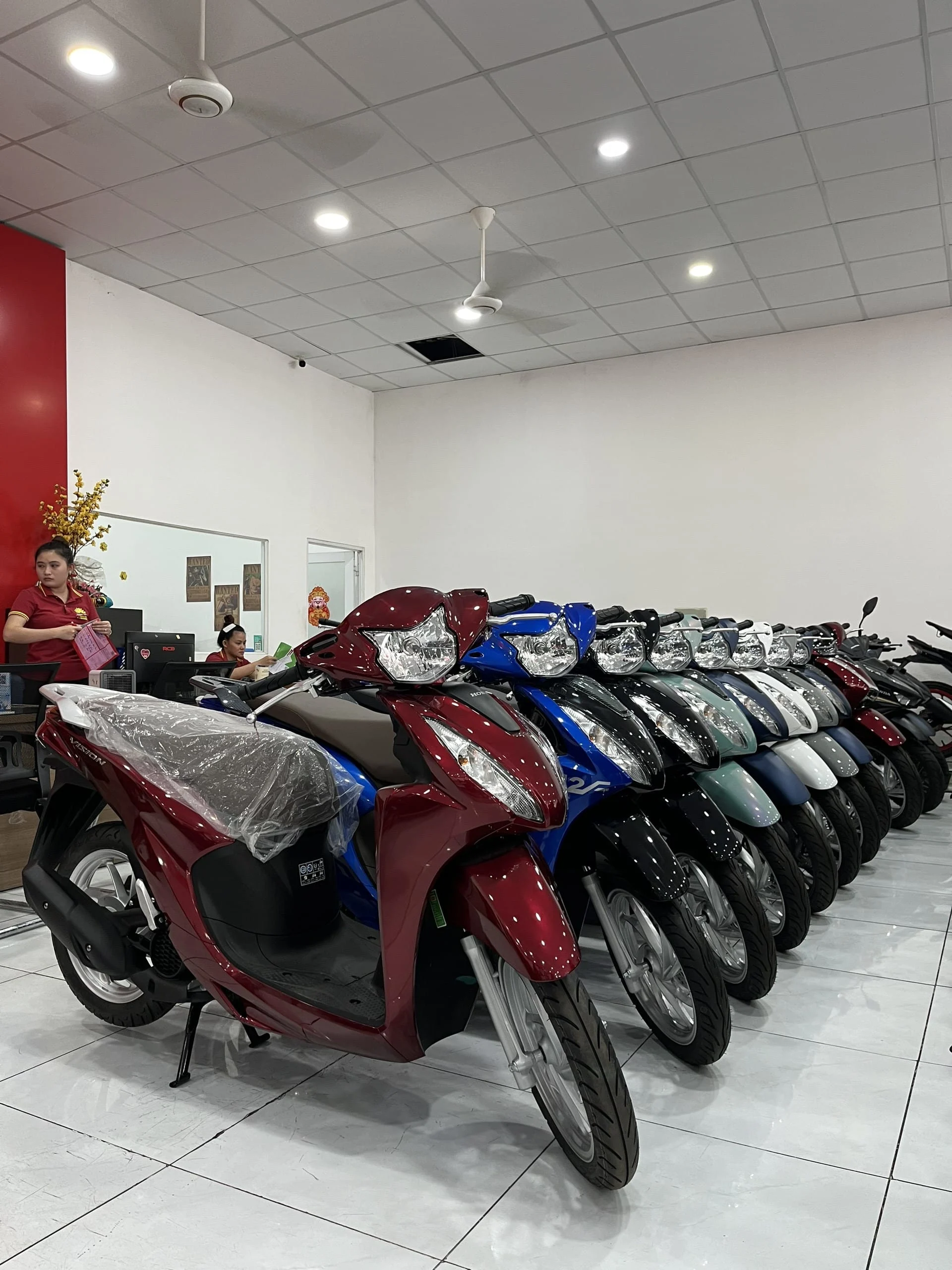 Xe Vision 2023 có những phiên bản nào?