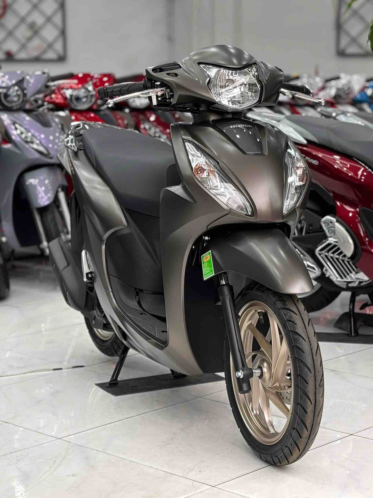 honda-vision-2026-mau-bac-nham-phien-ban-the-thao-moi-nhat