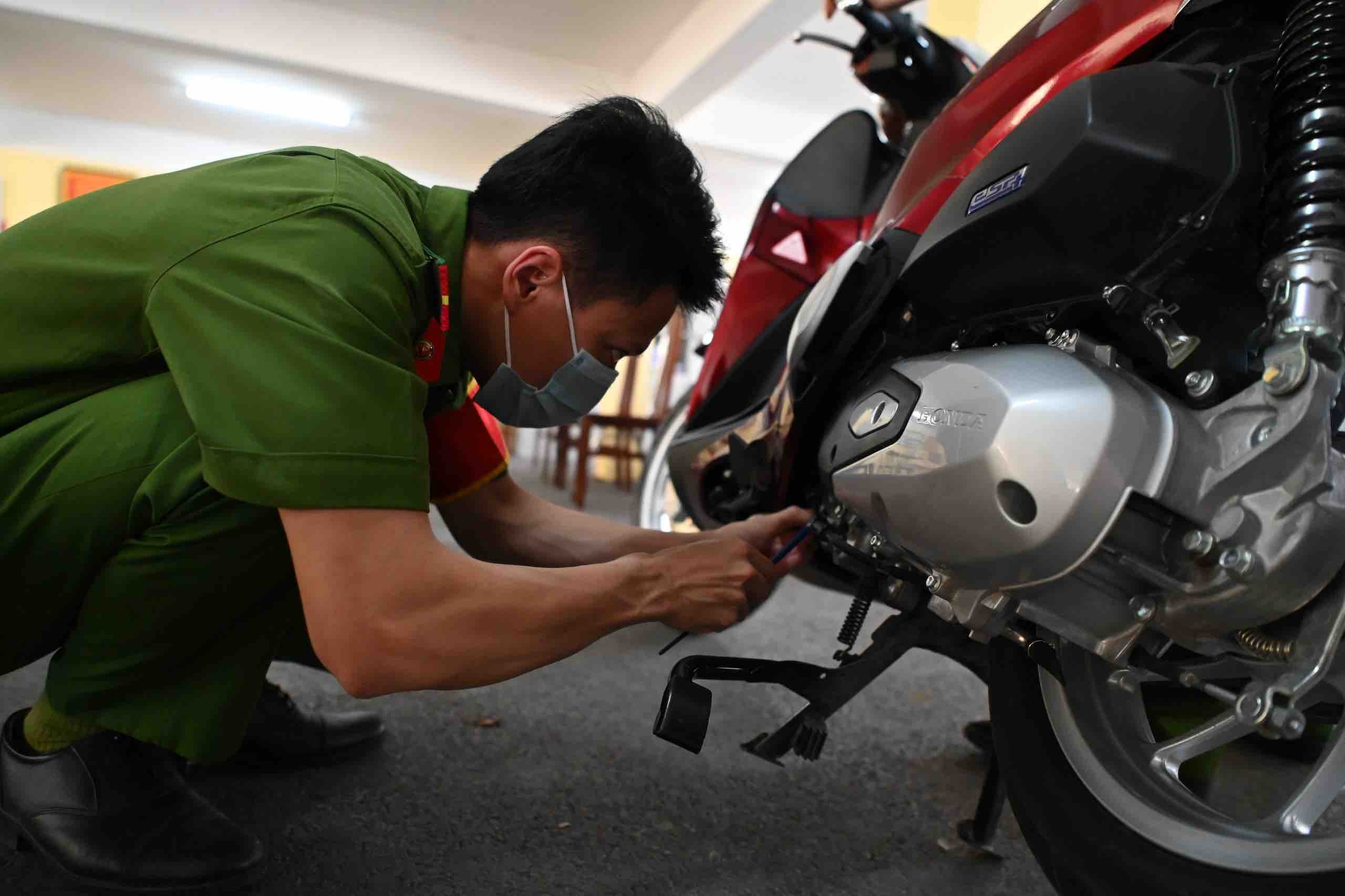 le-phi-truoc-ba-va-phi-bien-so-cho-sinh-vien