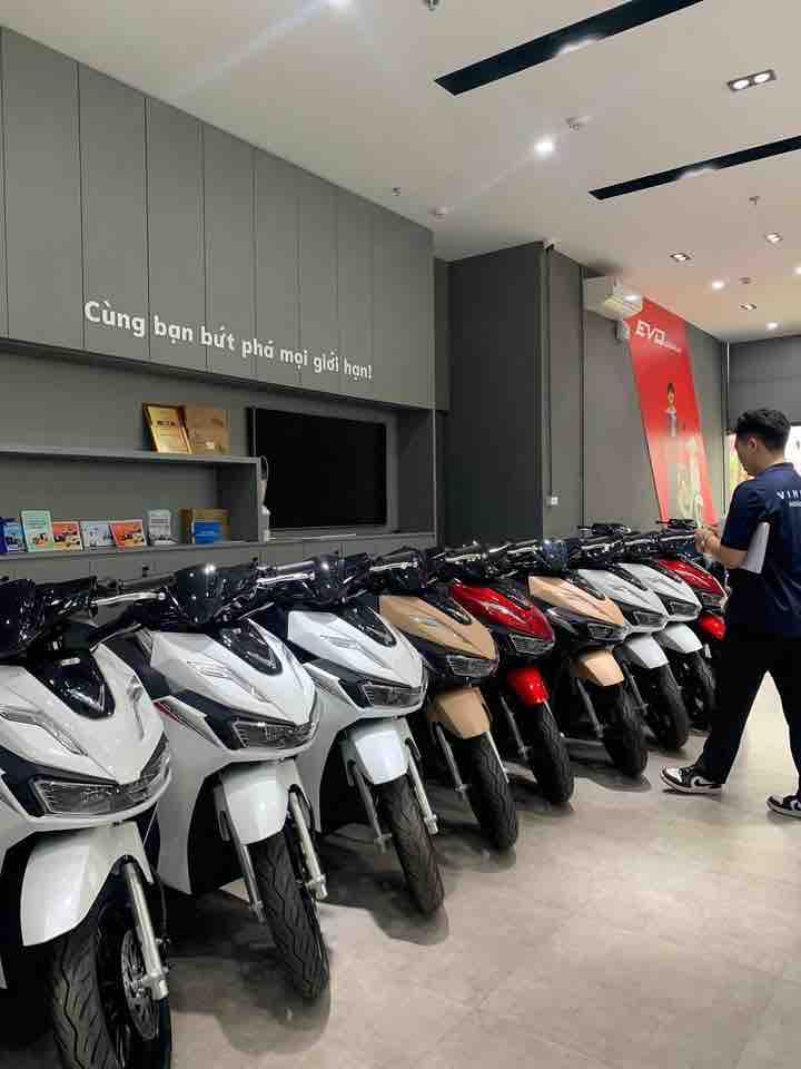 trai-nghiem-doi-pin-vinfast-viper