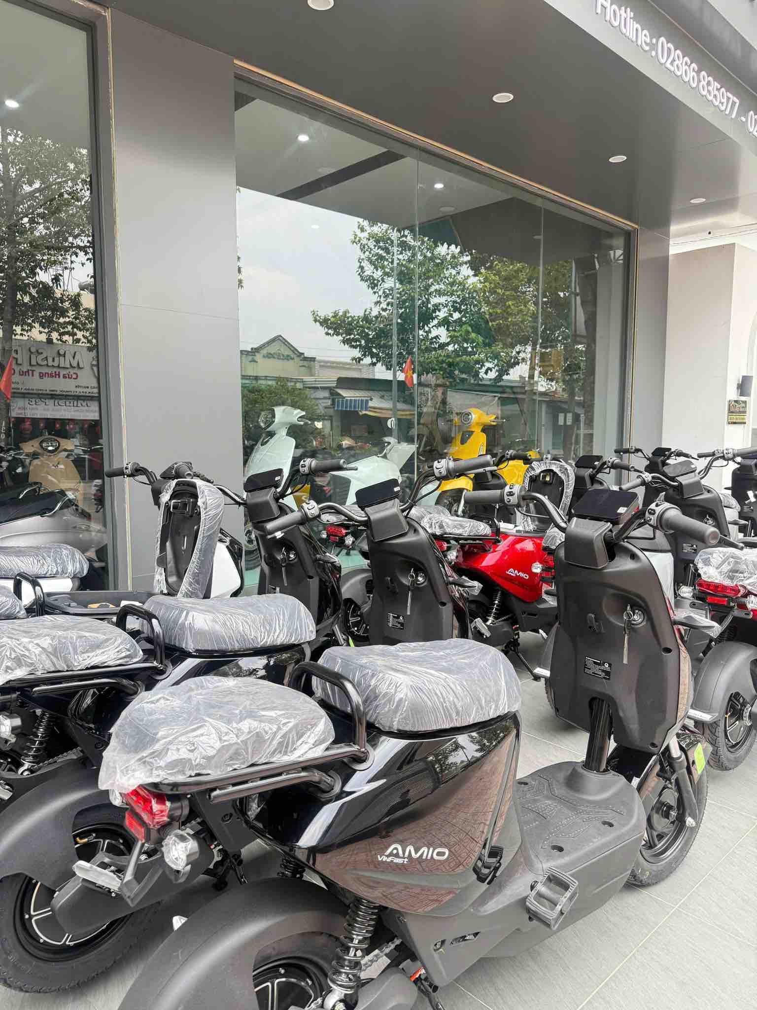 vinfast-amio-2026-thiet-ke-nho-gon-phu-hop-hoc-sinh-tp-hcm