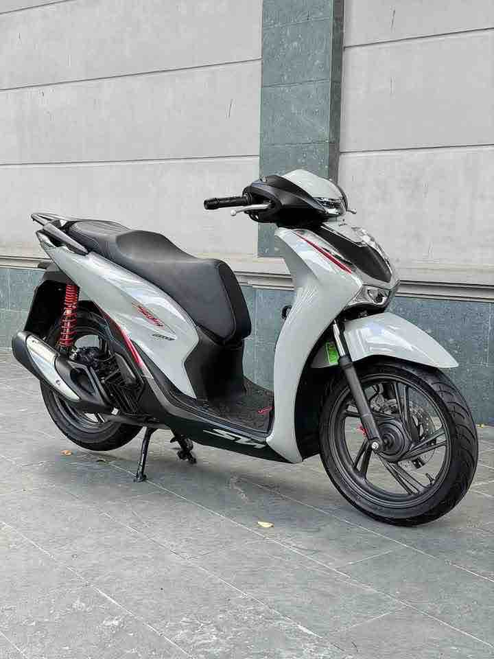 cap-nhat-gia-xe-sh125-sh160-2026