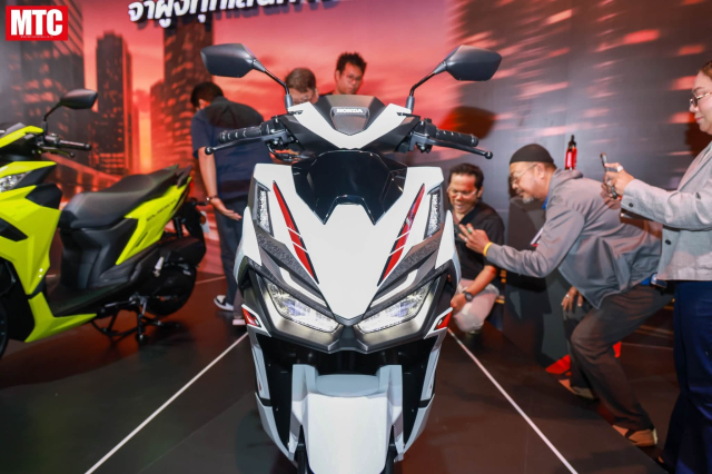Honda Click 160R Limited Edition gây chú ý