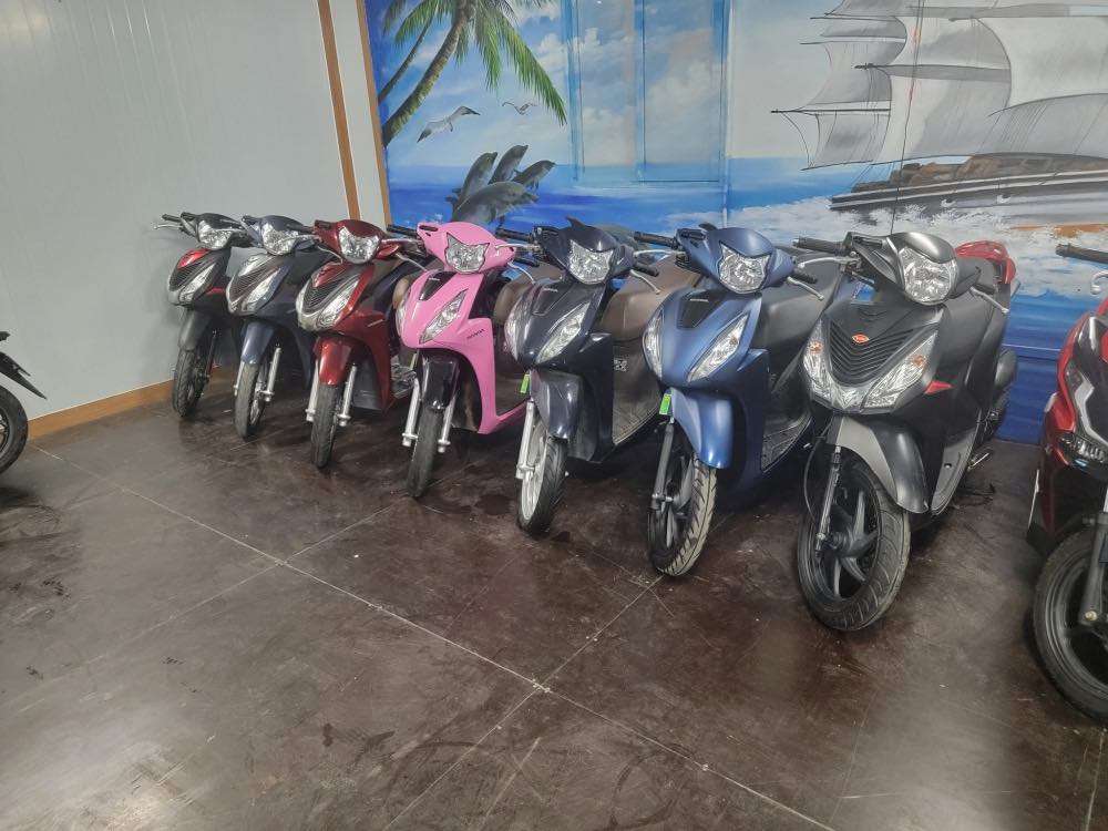 Giá Vision 2022 và Vision 2023