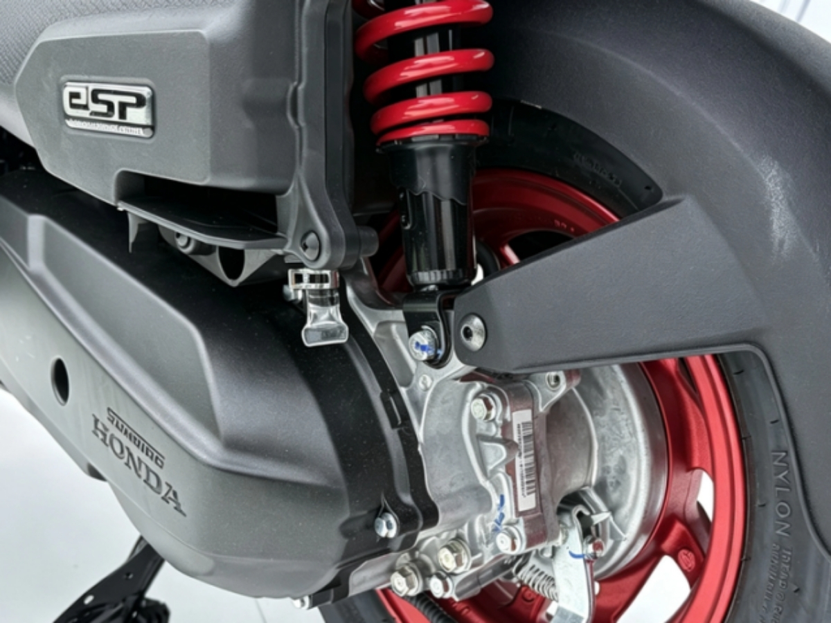 Động cơ eSP 125cc vừa đủ cho nhu cầu đi phố