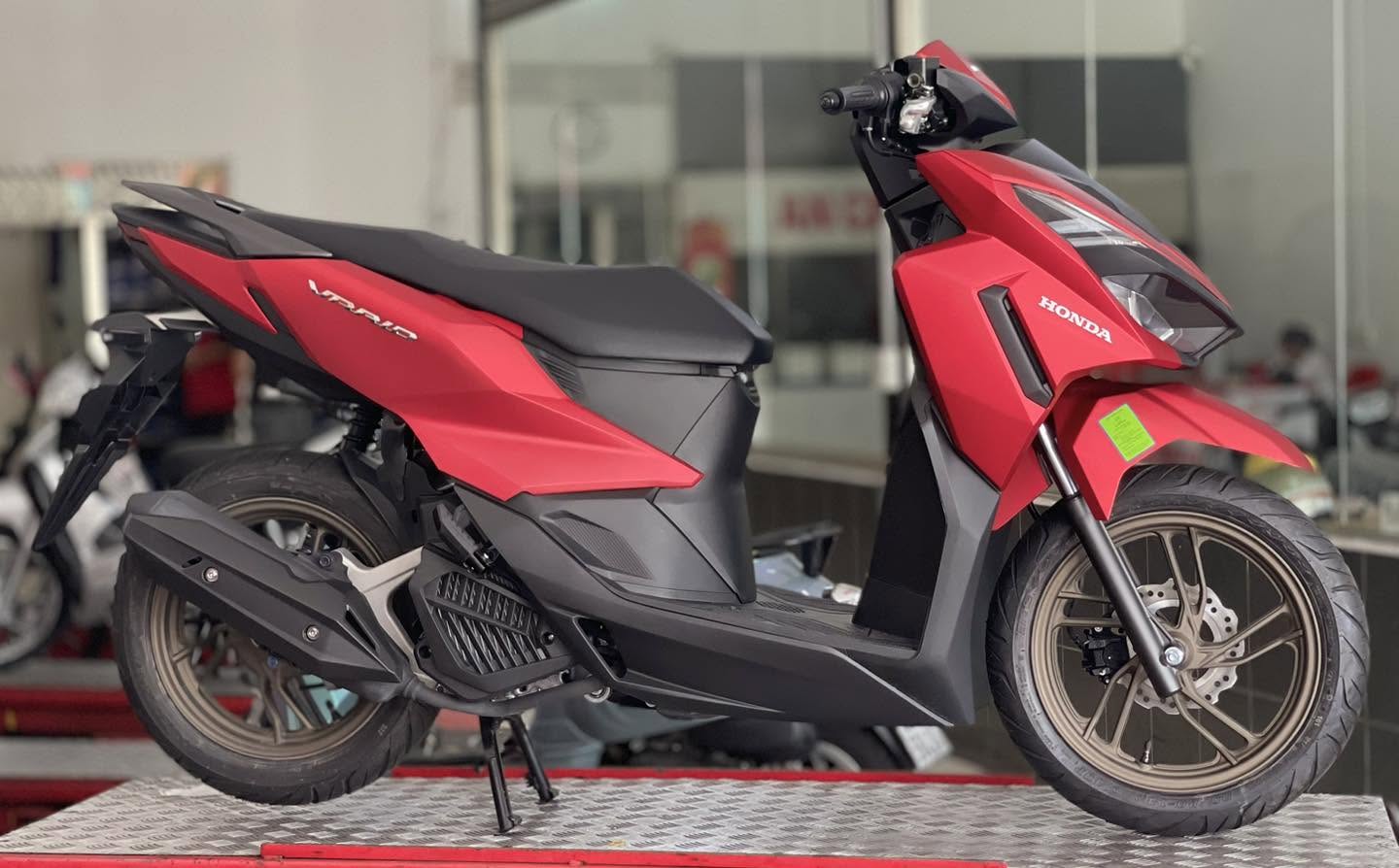 Vario 125 2027 tại Long An có những màu nào?