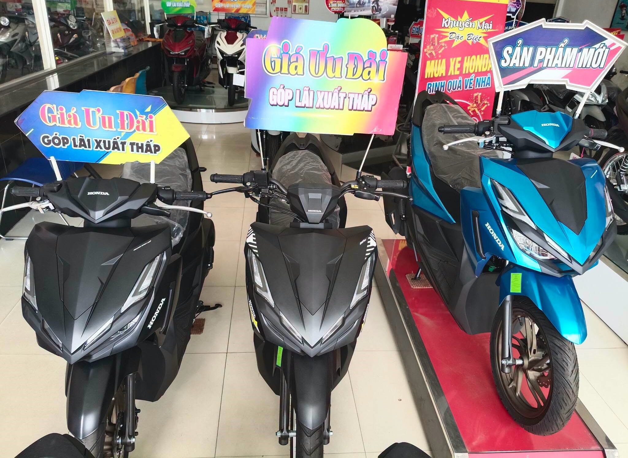 Lãi suất trả góp Vario 125 2027