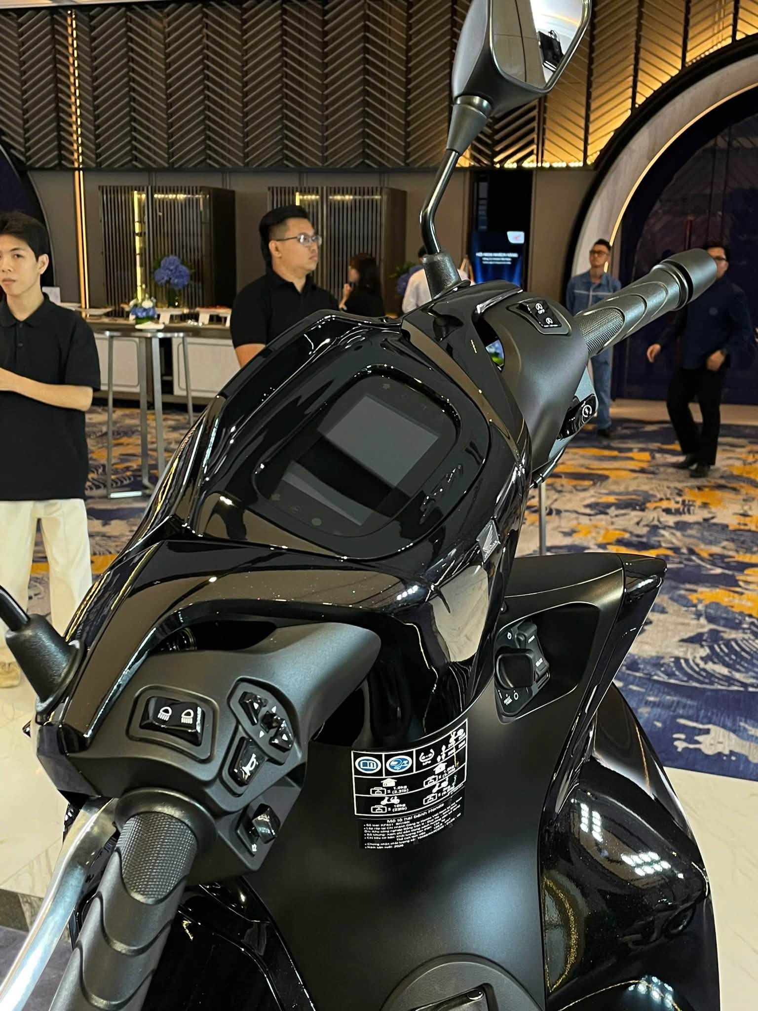 Trang bị trên Honda SH 2027 không thay đổi so với SH 2026